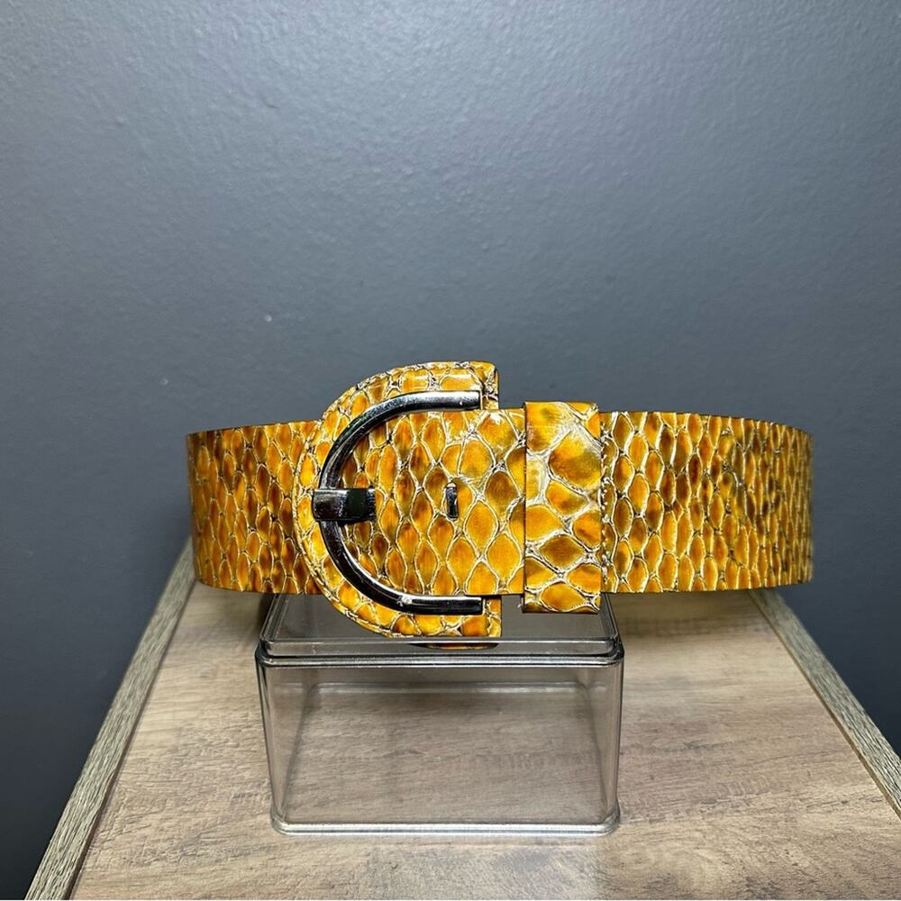 Bananaโ Republic 626044011 Womens Sz S 31โ Genuine Leather Belt Faux Snakeskin